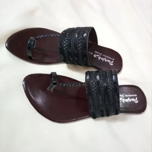 KP01black kolapuri